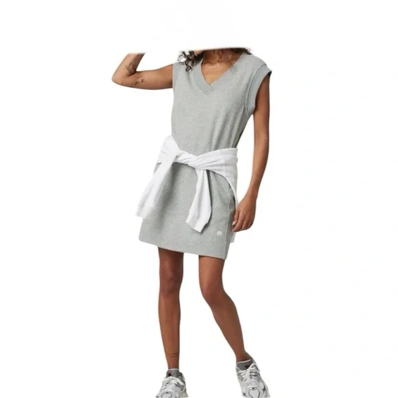 Vuori Sedona Vest Dress Light Heather Women’s 
Size Medium - Picture 5 of 10